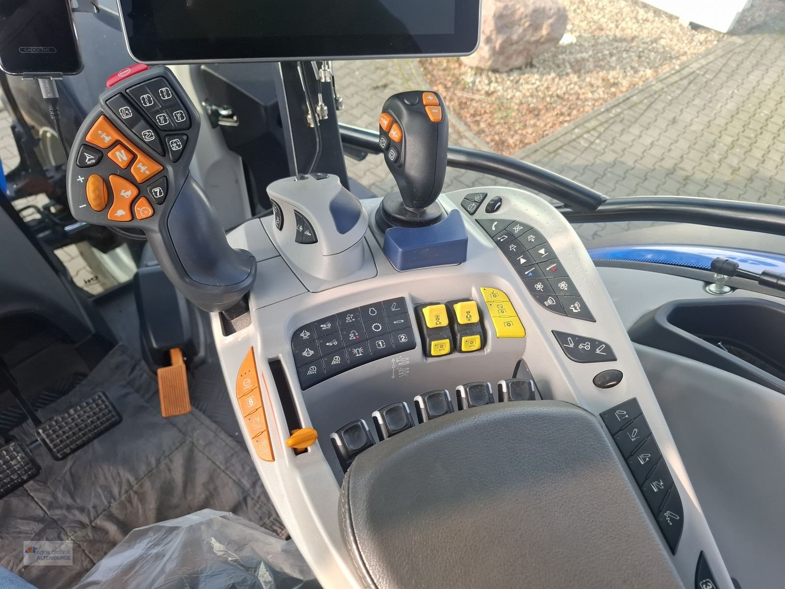 Traktor типа New Holland T7.270 AutoCommand, Gebrauchtmaschine в Altenberge (Фотография 19)