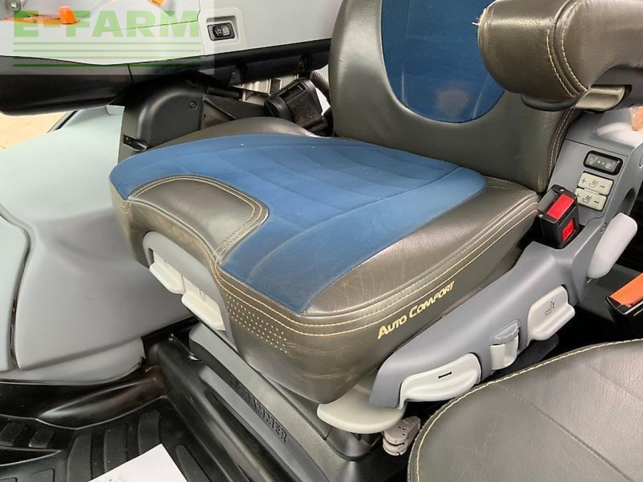 Traktor of the type New Holland t7.270 blue power tractor (st25396), Gebrauchtmaschine in SHAFTESBURY (Picture 22)