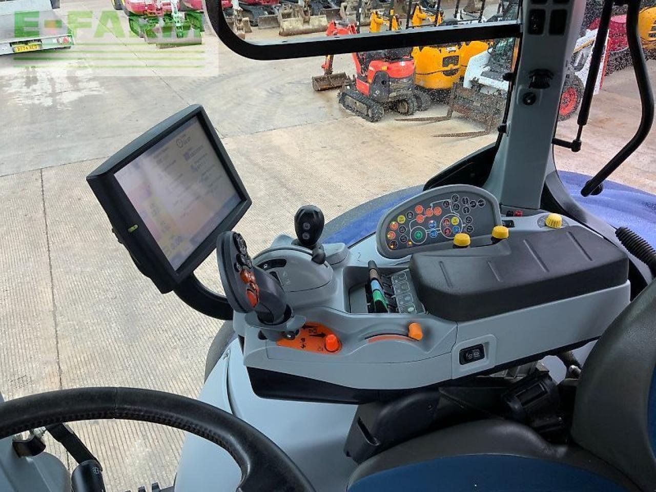 Traktor of the type New Holland t7.270 blue power tractor (st25396), Gebrauchtmaschine in SHAFTESBURY (Picture 23)