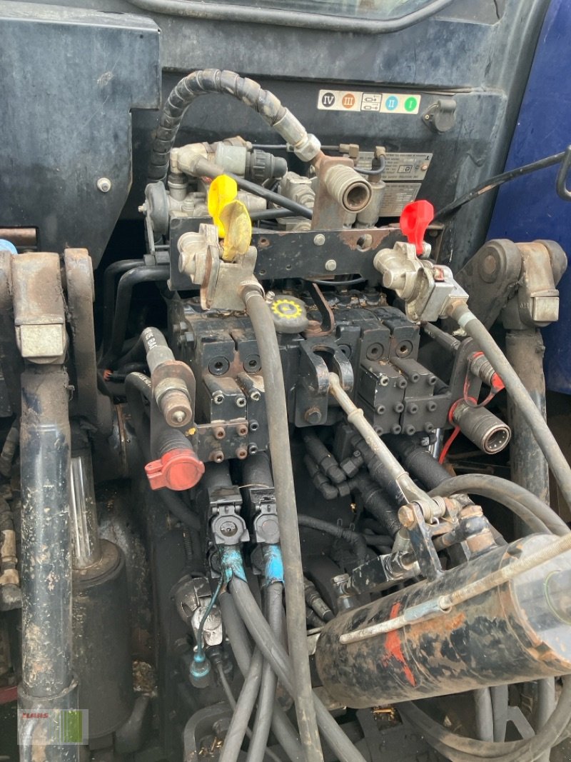 Traktor des Typs New Holland T7.270 BluePower, Gebrauchtmaschine in Risum-Lindholm (Bild 8)