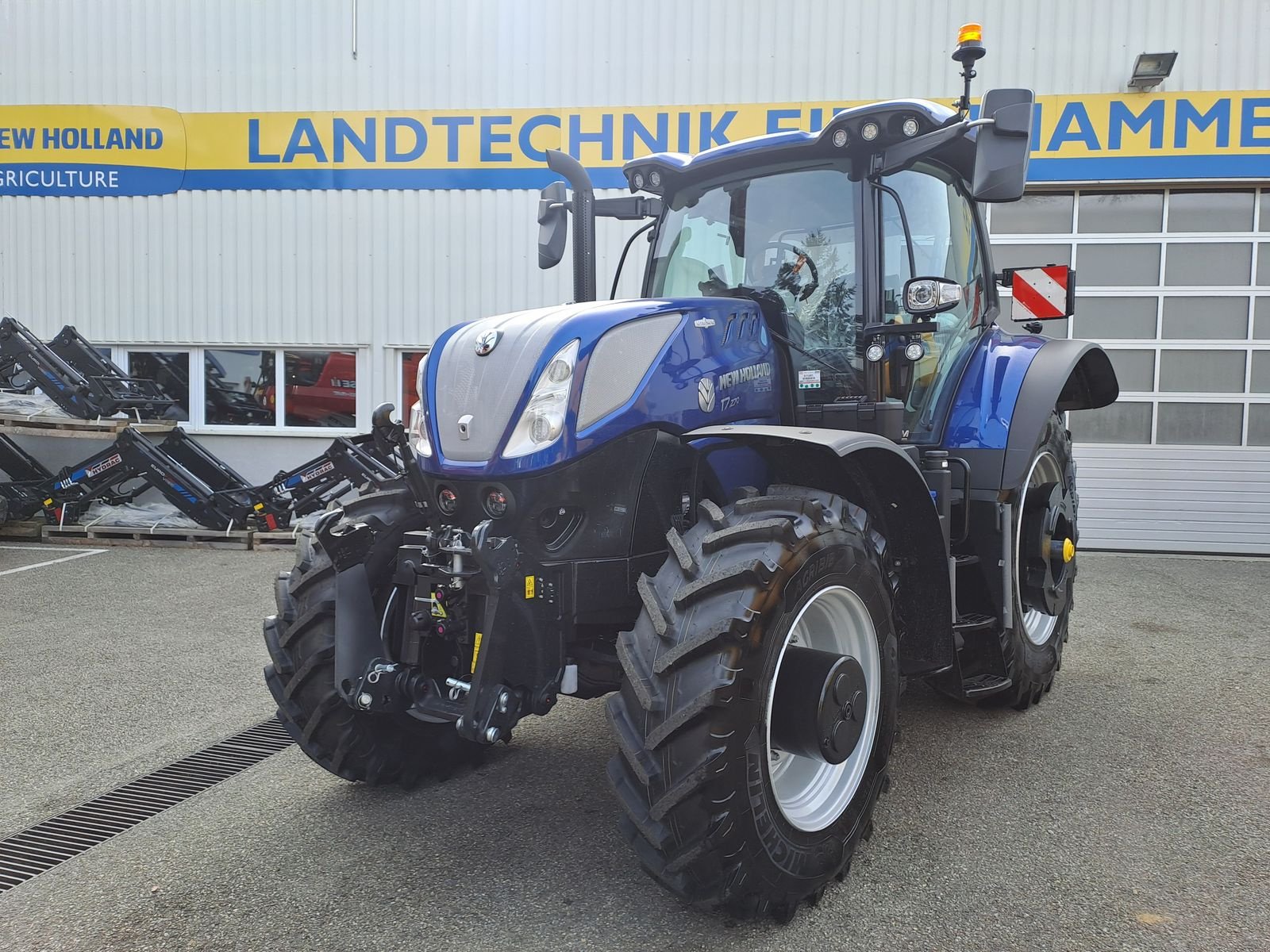 Traktor typu New Holland T7.270 PLM Auto Command, Neumaschine v Burgkirchen (Obrázek 1)