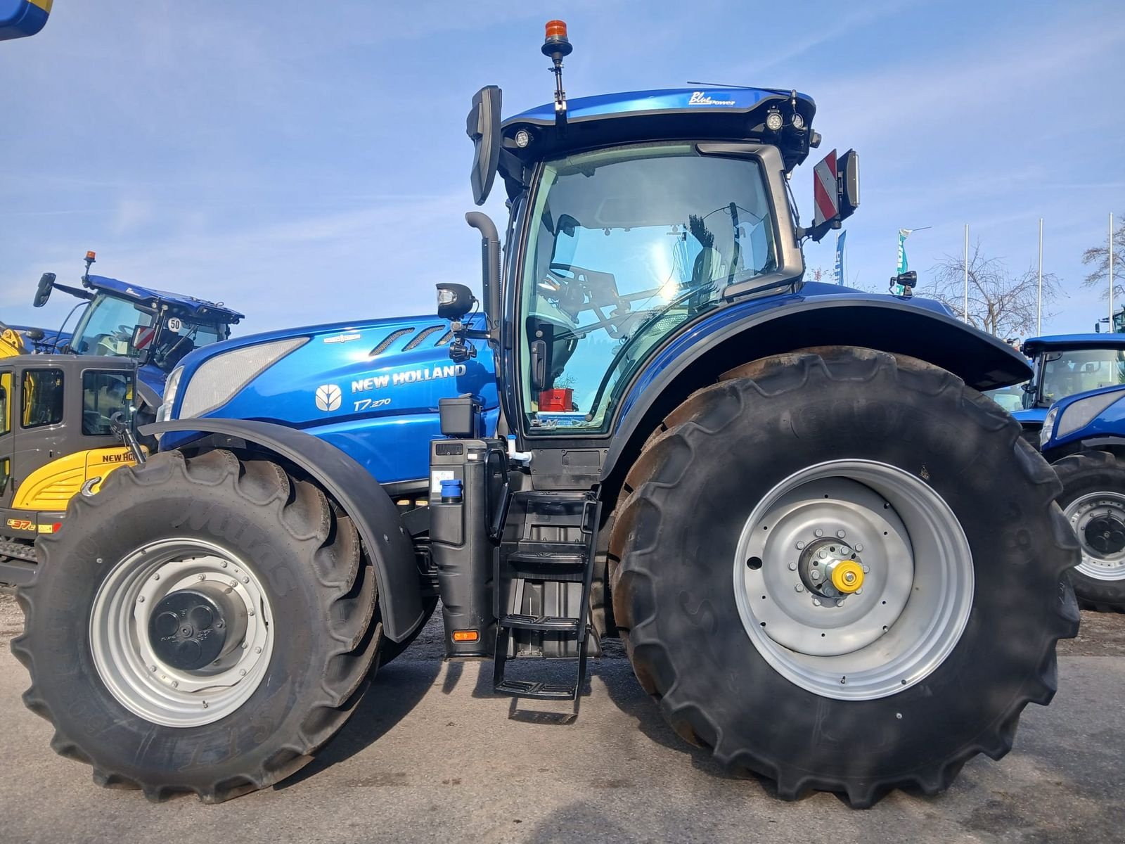 Traktor от тип New Holland T7.270 PLM Auto Command, Neumaschine в Obritzberg (Снимка 9)