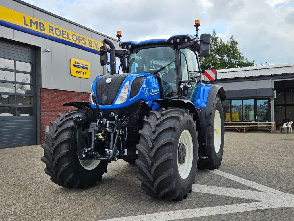 Traktor of the type New Holland T7.270AC Autocommand, Gebrauchtmaschine in BENNEKOM (Picture 11)