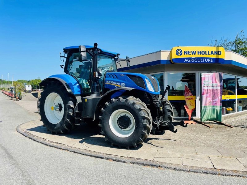 Traktor of the type New Holland T7.270AC, Gebrauchtmaschine in Middelfart (Picture 1)