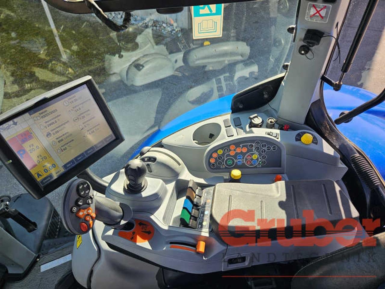 Traktor of the type New Holland T7.270AC, Gebrauchtmaschine in Ampfing (Picture 17)