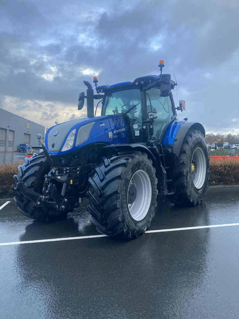 Traktor от тип New Holland T7.275 AC S5, Gebrauchtmaschine в CONDE SUR VIRE (Снимка 1)