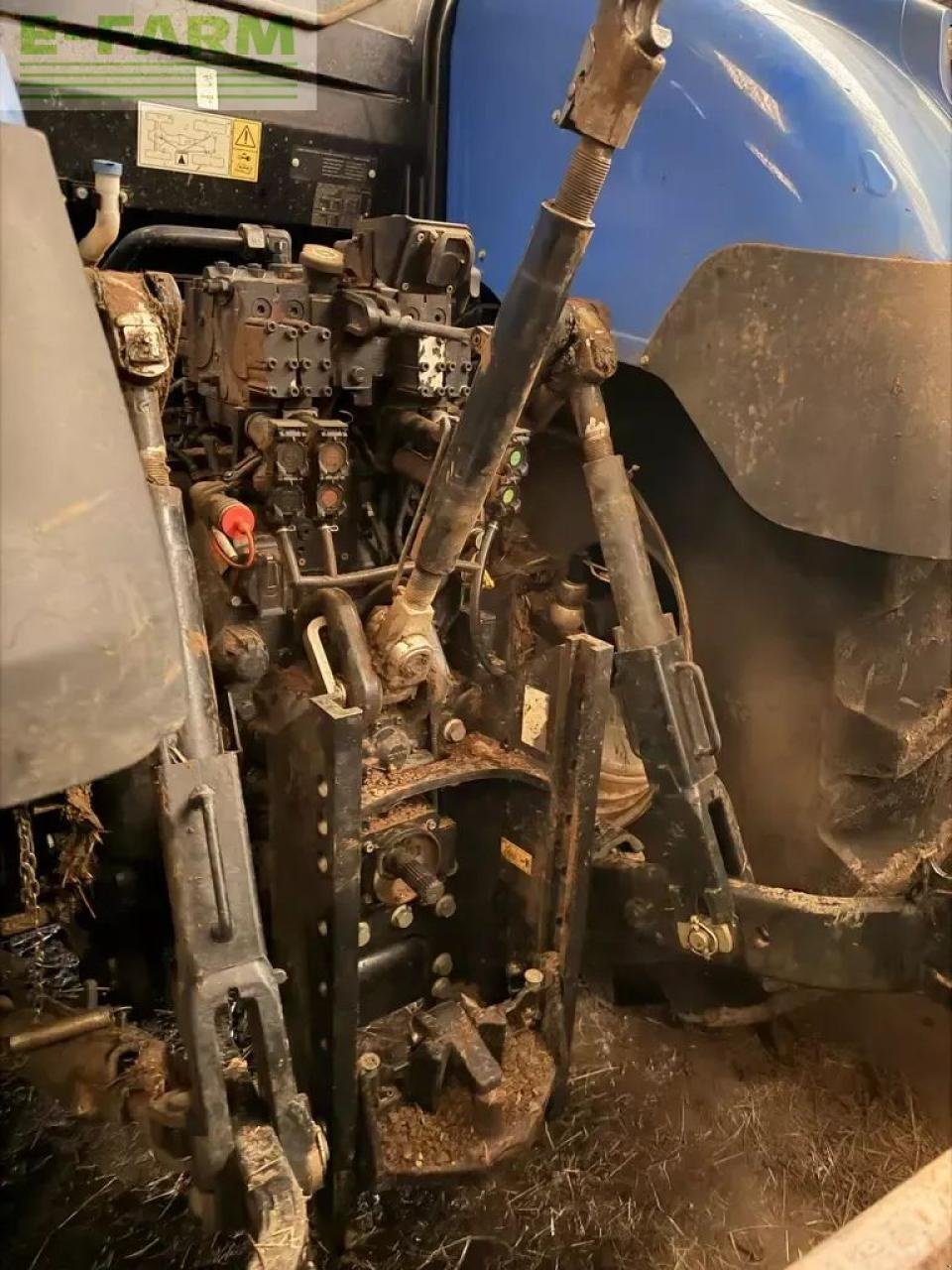 Traktor от тип New Holland t7.275 hd HD, Gebrauchtmaschine в CHAUVONCOURT (Снимка 9)