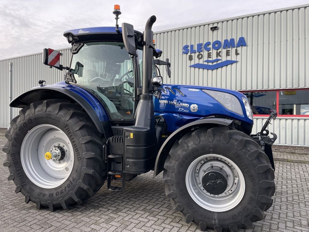 Traktor typu New Holland T7.300 AC Blue Power GEN., Neumaschine w BOEKEL (Zdjęcie 2)