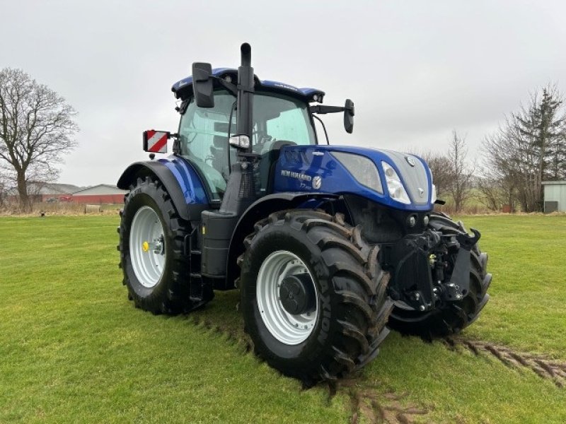 Traktor typu New Holland T7.300 AC BLUE POWER, Gebrauchtmaschine v Rødding (Obrázek 2)