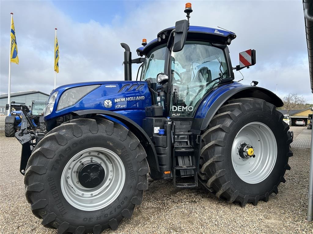 Traktor του τύπου New Holland T7.300 AC DEMO, Gebrauchtmaschine σε Give (Φωτογραφία 1)