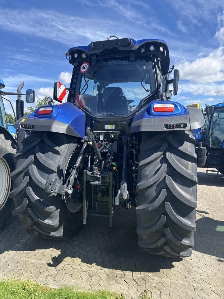 Traktor типа New Holland T7.300 AC NEW GEN, Gebrauchtmaschine в Hadsten (Фотография 2)