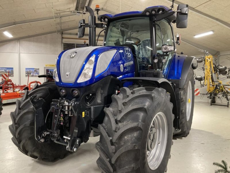 Traktor of the type New Holland T7.300 AC New Gen, Gebrauchtmaschine in Herning (Picture 1)