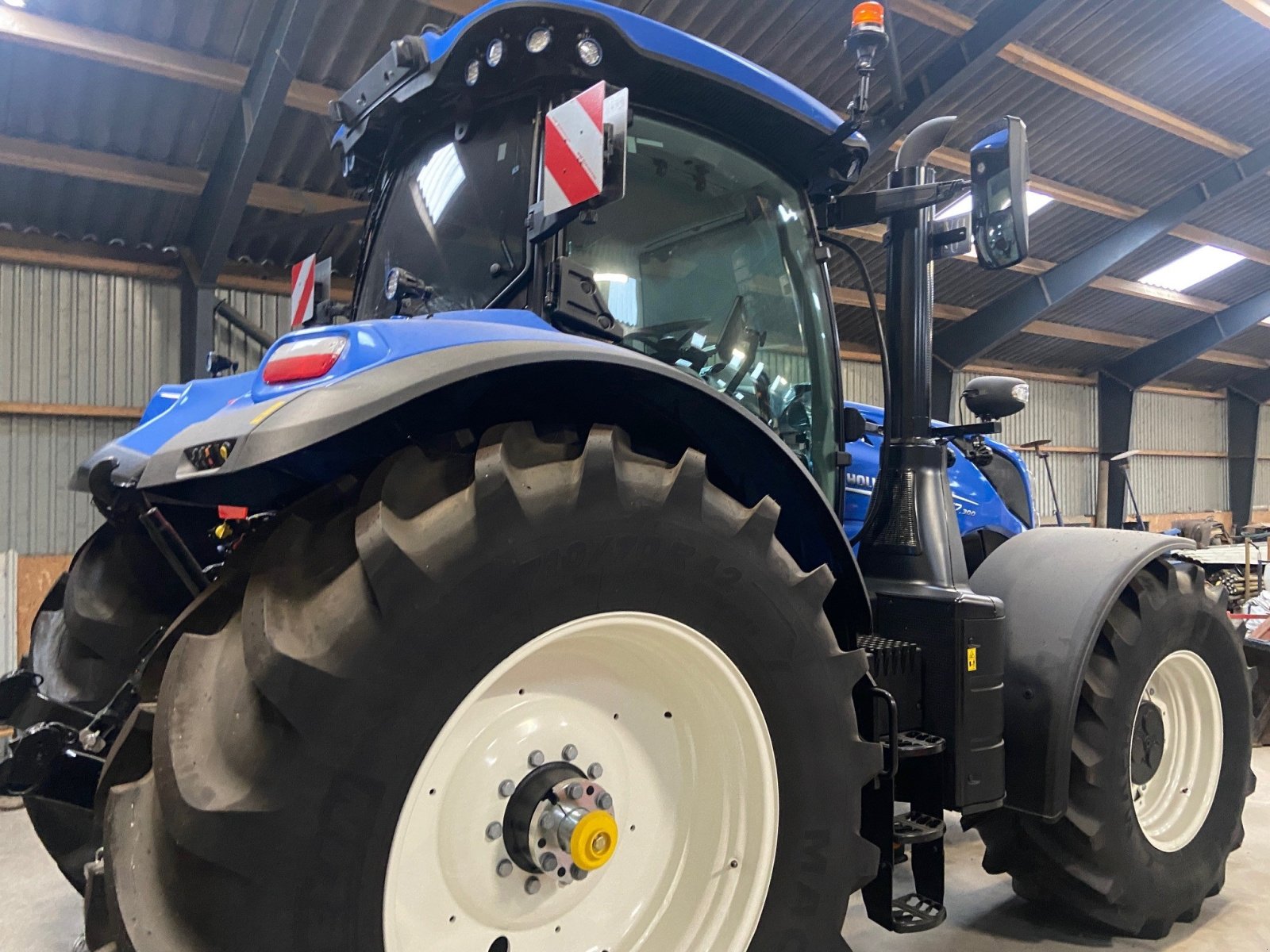 Traktor of the type New Holland T7.300 AC NEWG, Gebrauchtmaschine in Thisted (Picture 2)