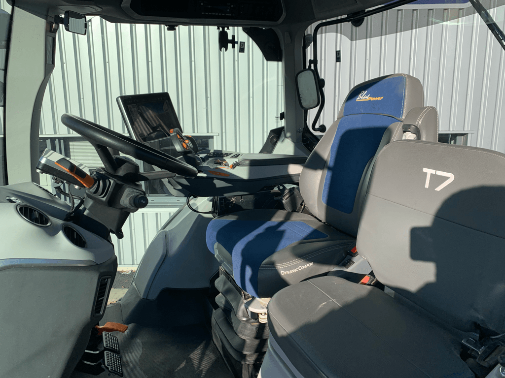 Traktor vrste New Holland T7.300 AC NG, Gebrauchtmaschine v TREMEUR (Slika 10)