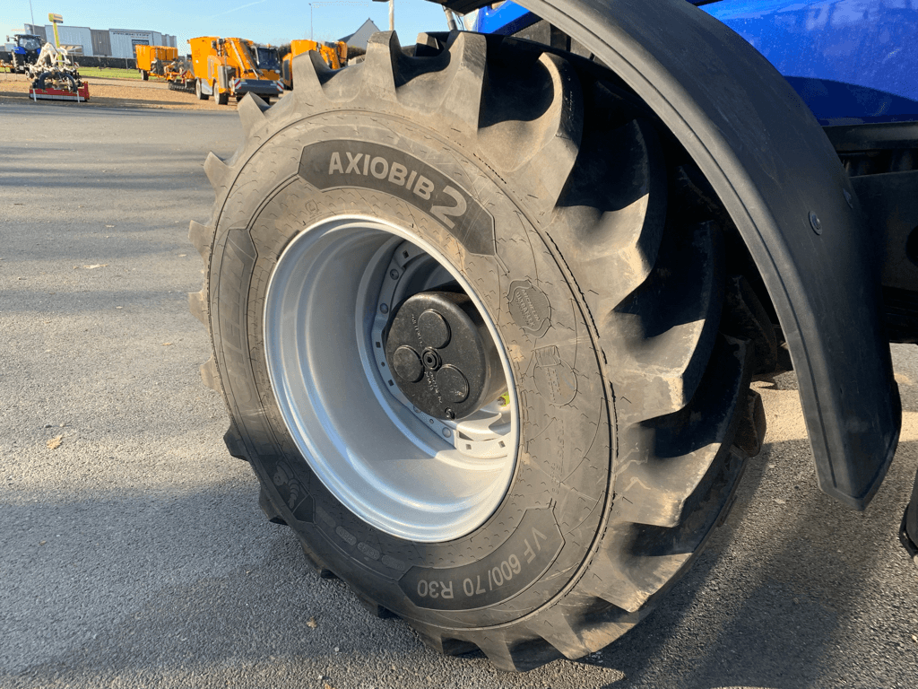 Traktor vrste New Holland T7.300 AC NG, Gebrauchtmaschine v TREMEUR (Slika 9)