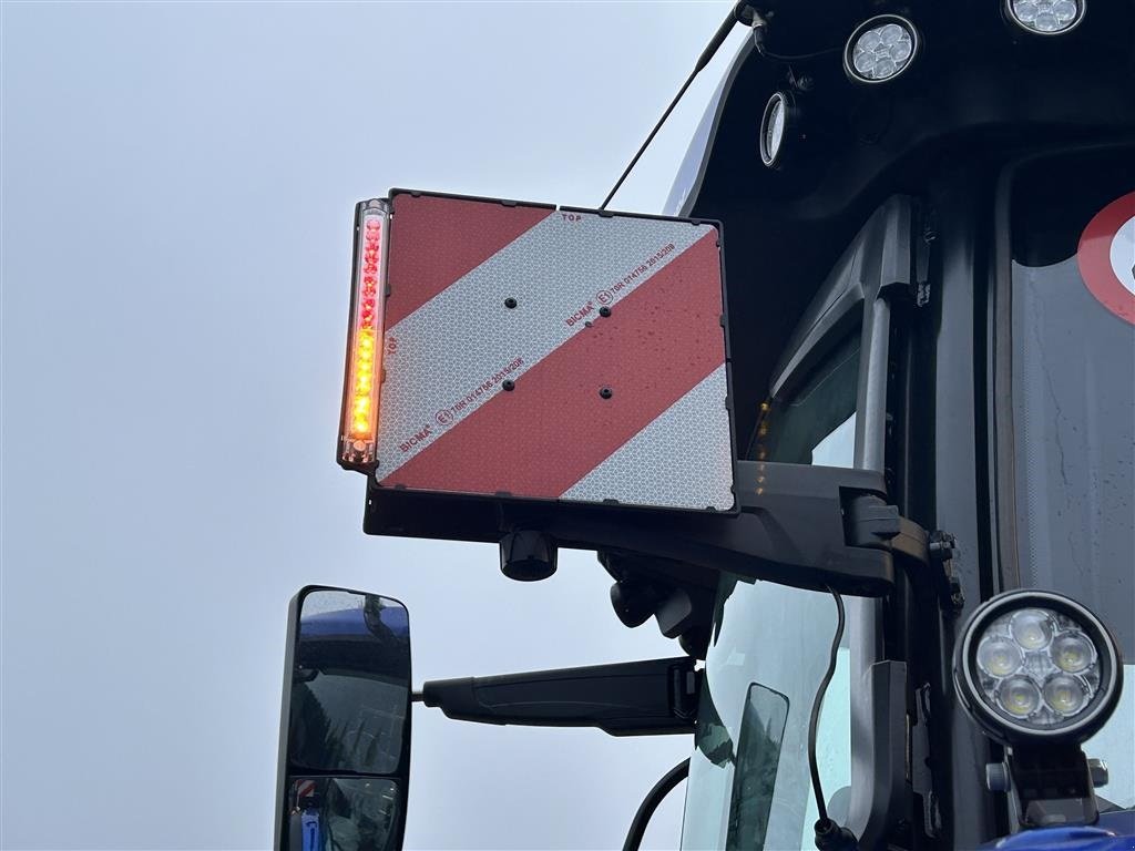 Traktor tipa New Holland T7.300 AC, Gebrauchtmaschine u Give (Slika 8)