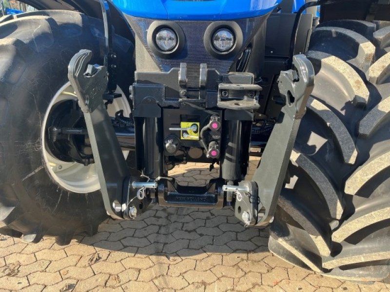 Traktor des Typs New Holland T7.300 AUTO COMMAND, Gebrauchtmaschine in Rødding (Bild 7)
