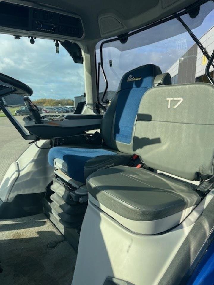 Traktor типа New Holland T7.300 Auto Command, Gebrauchtmaschine в Maribo (Фотография 8)