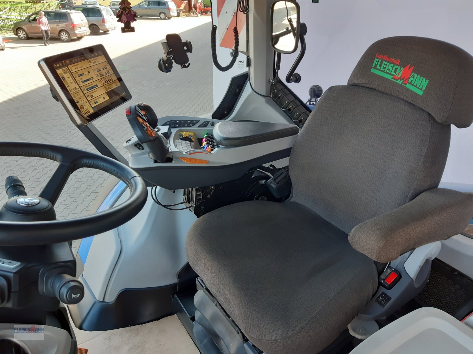 Traktor типа New Holland T7.300 Auto Command, Gebrauchtmaschine в Landau/Isar  (Фотография 9)