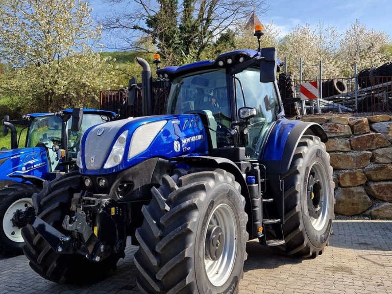 Traktor типа New Holland T7.300 PLM Auto Command, Gebrauchtmaschine в Obritzberg (Фотография 1)