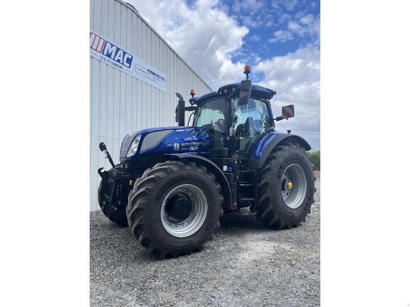 Traktor des Typs New Holland T7300AC, Gebrauchtmaschine in CHATEAUBRIANT CEDEX (Bild 1)