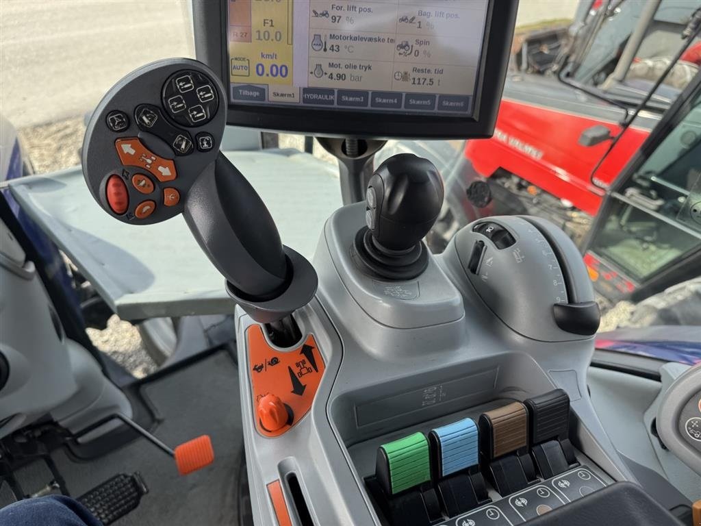 Traktor del tipo New Holland T7.315 Auto Command, Gebrauchtmaschine In Hadsten (Immagine 21)