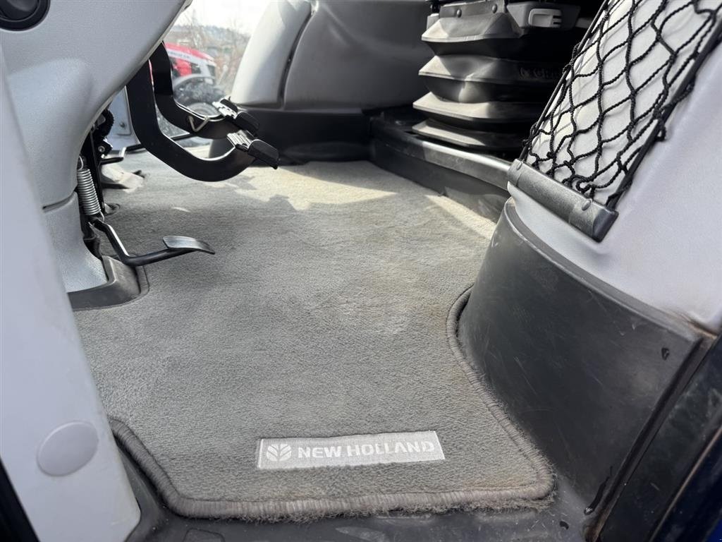 Traktor del tipo New Holland T7.315 Auto Command, Gebrauchtmaschine In Hadsten (Immagine 18)