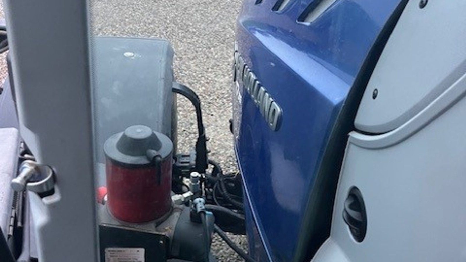 Traktor типа New Holland T7.315 BluePower med frontlift og frontPTO samt centralsmørring., Gebrauchtmaschine в Lintrup (Фотография 3)