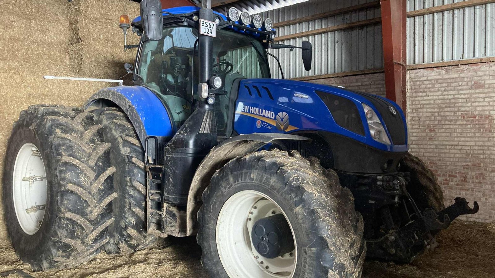 Traktor del tipo New Holland T7.315 Gård traktor som er på vej hjem., Gebrauchtmaschine en Lintrup (Imagen 1)