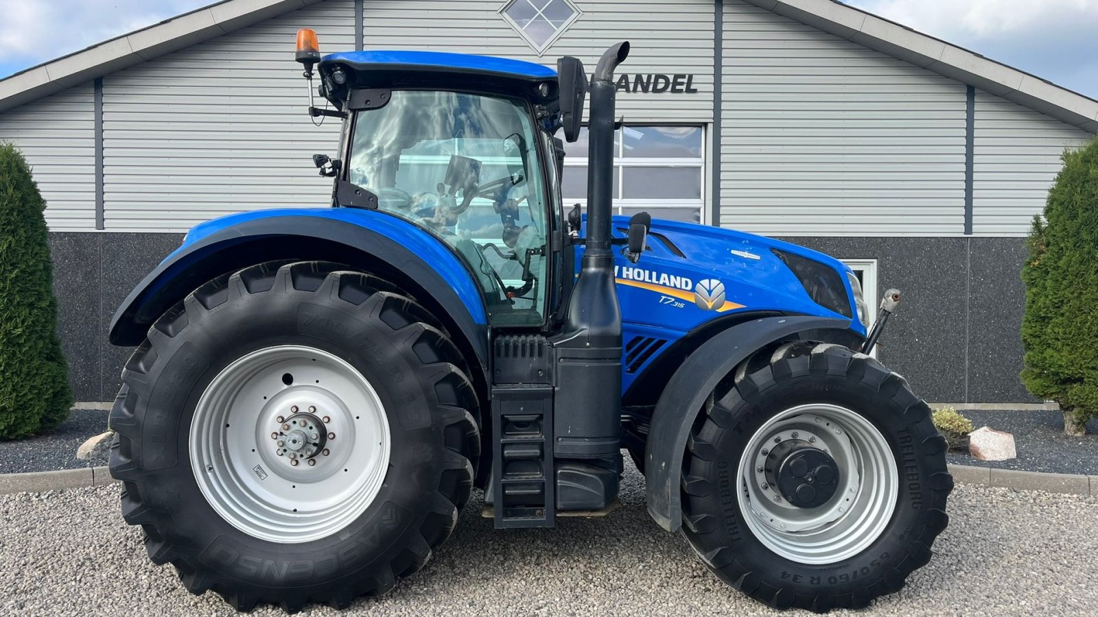 Traktor typu New Holland T7.315 HD med frontlift og front PTO., Gebrauchtmaschine v Lintrup (Obrázek 10)