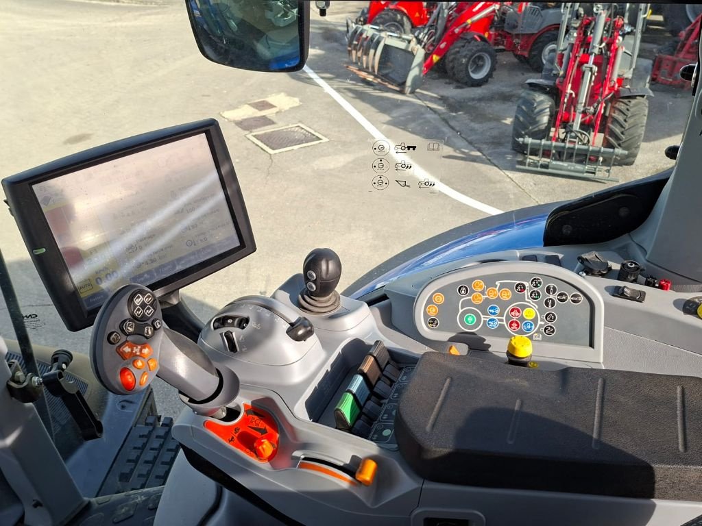 Traktor des Typs New Holland T7.315 HD, Gebrauchtmaschine in CHEMAUDIN ET VAUX (Bild 11)
