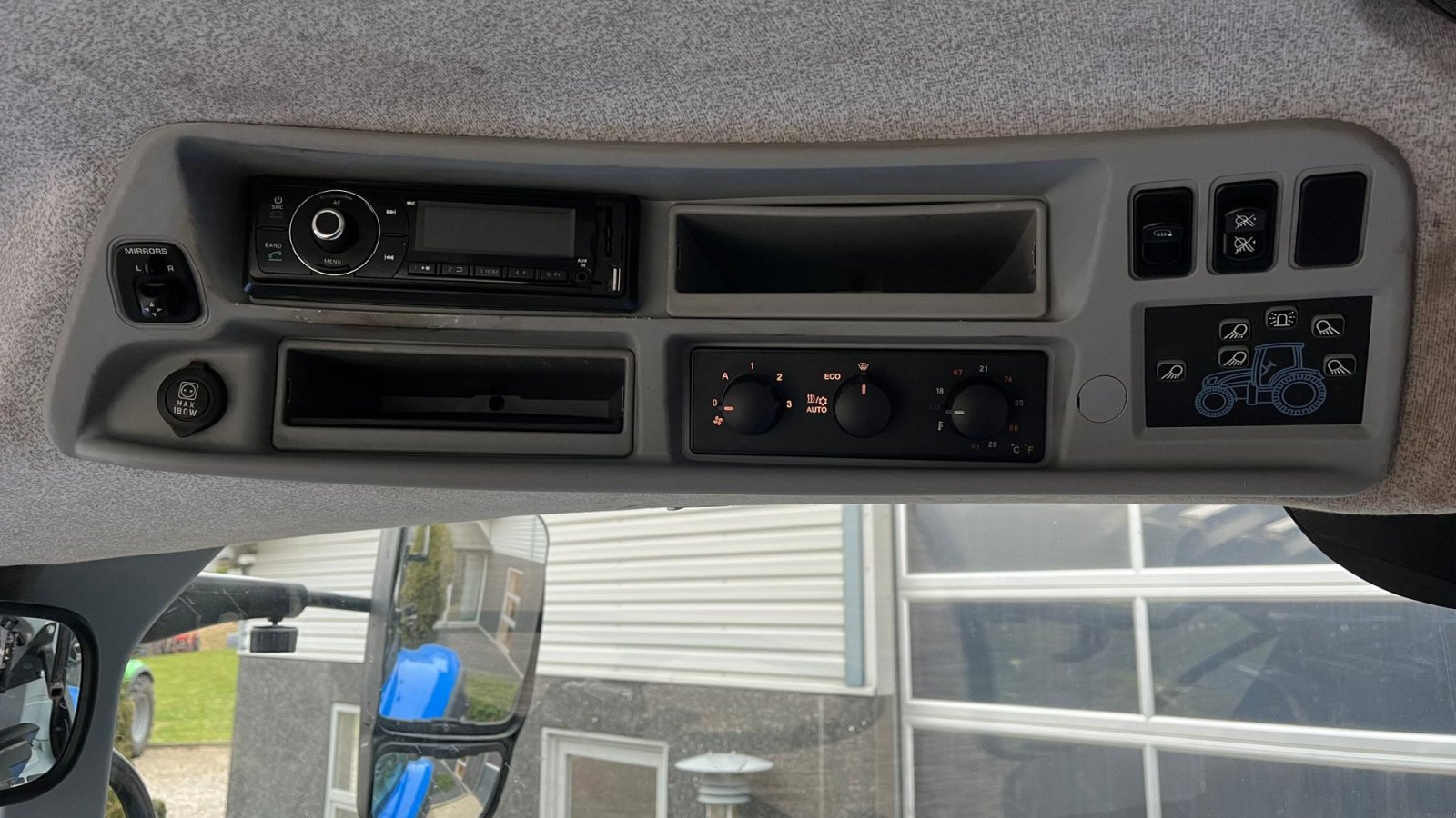 Traktor des Typs New Holland T7.315 Med frontlift, Gebrauchtmaschine in Lintrup (Bild 11)