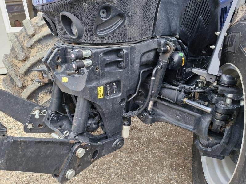 Traktor типа New Holland T7.315AC, Gebrauchtmaschine в BRAY en Val (Фотография 11)