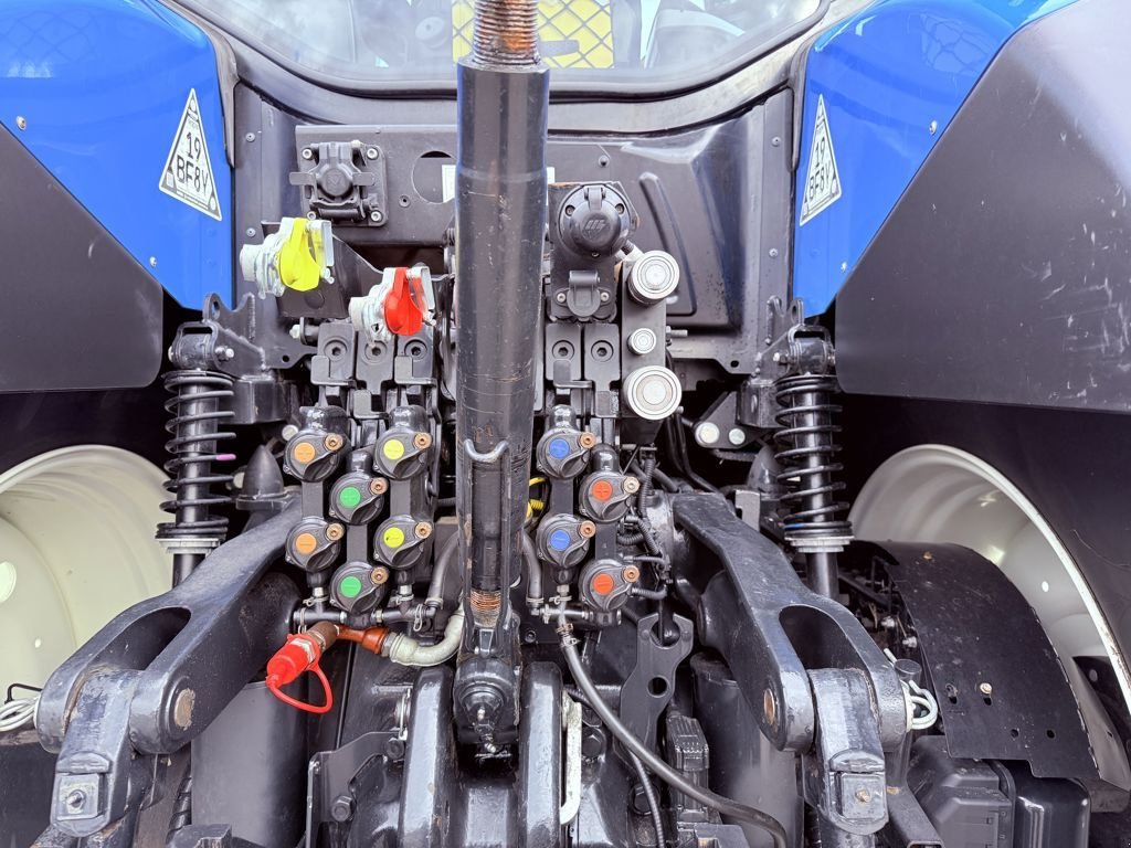 Traktor of the type New Holland T7.315HD Auto Command + GPS, Gebrauchtmaschine in BOEKEL (Picture 10)