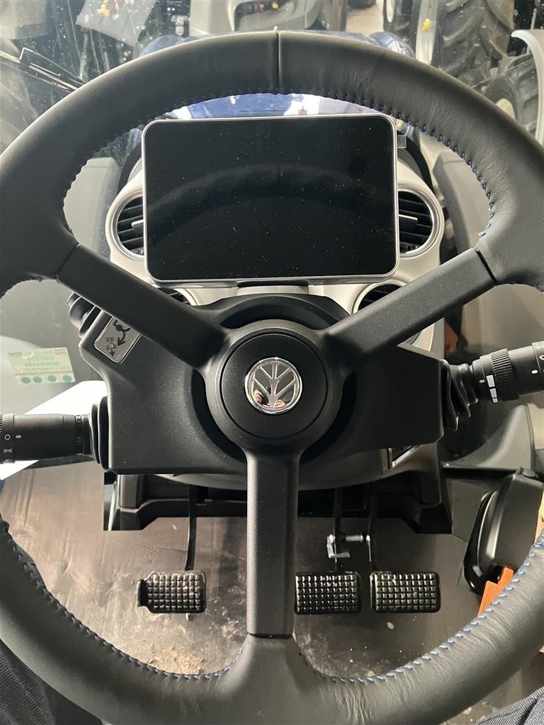 Traktor des Typs New Holland T7.340 HD, Gebrauchtmaschine in Maribo (Bild 11)