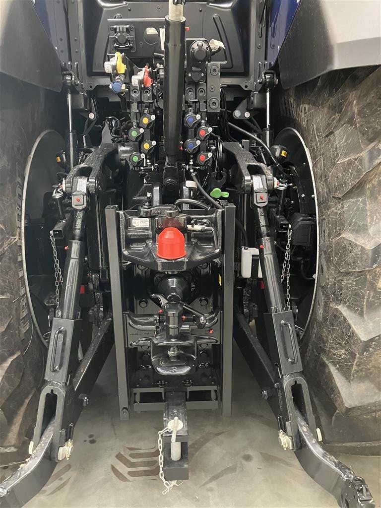 Traktor des Typs New Holland T7.340 HD, Gebrauchtmaschine in Maribo (Bild 8)