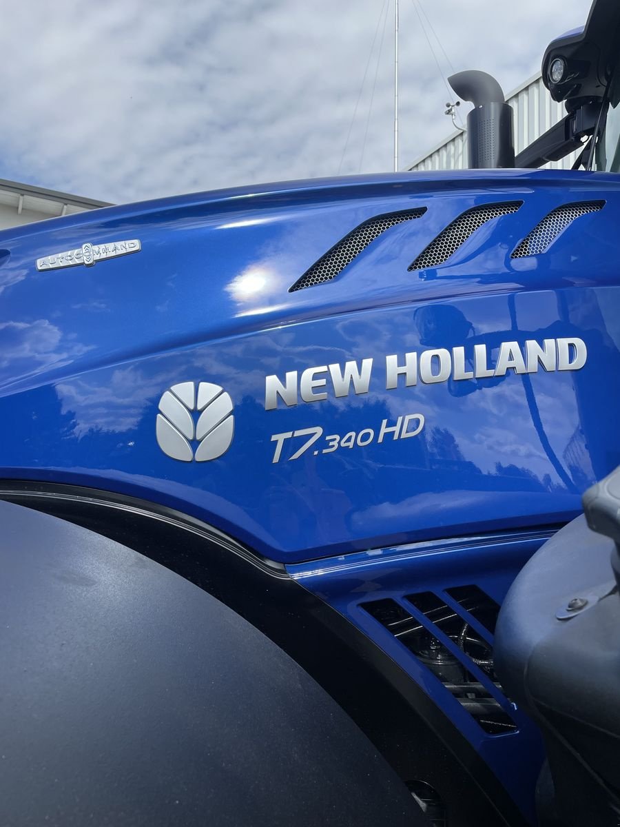 Traktor des Typs New Holland T7.340 Heavy Duty, Neumaschine in Burgkirchen (Bild 2)