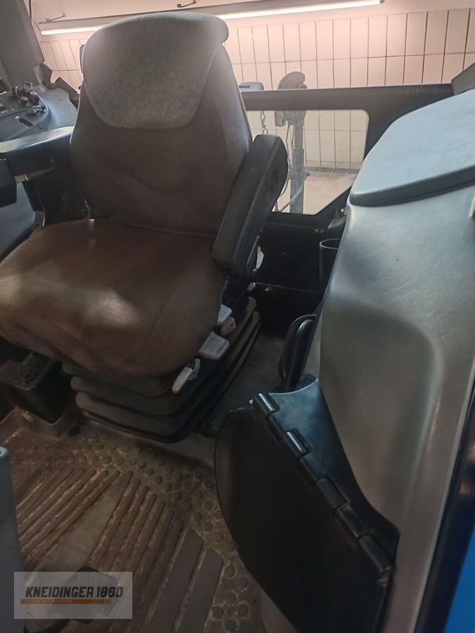 Traktor des Typs New Holland T7550, Gebrauchtmaschine in Altenfelden (Bild 8)