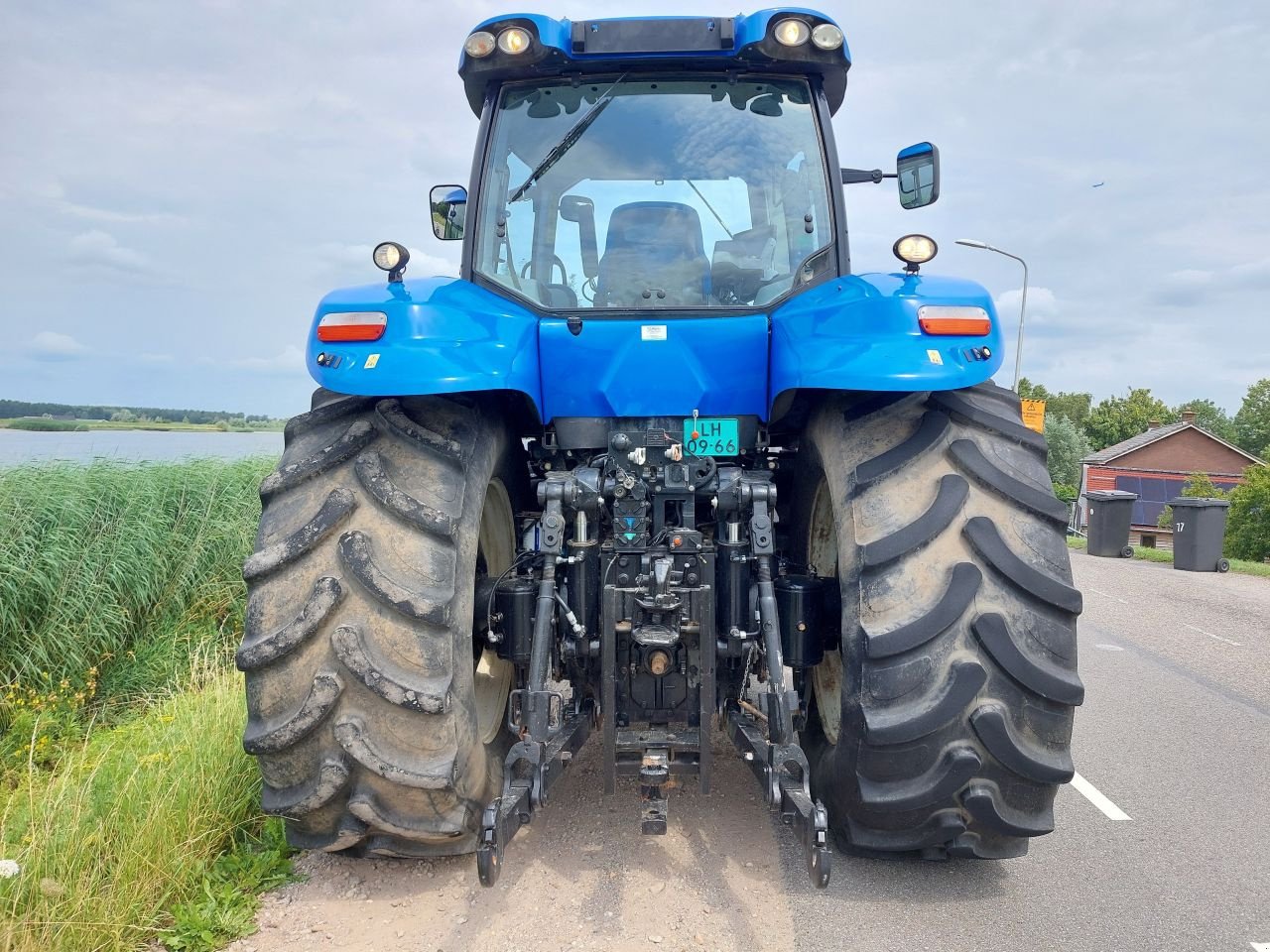 Traktor типа New Holland T8 390, Gebrauchtmaschine в Ouderkerk aan den IJssel (Фотография 5)