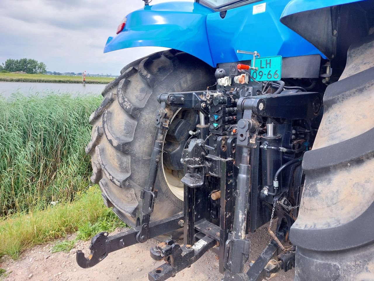 Traktor типа New Holland T8 390, Gebrauchtmaschine в Ouderkerk aan den IJssel (Фотография 7)