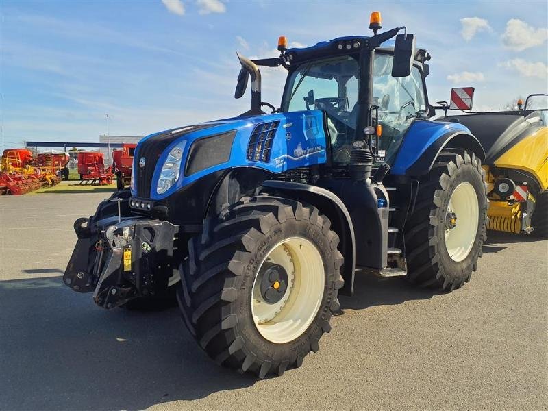Traktor des Typs New Holland T8-410AC, Gebrauchtmaschine in ANTIGNY (Bild 1)