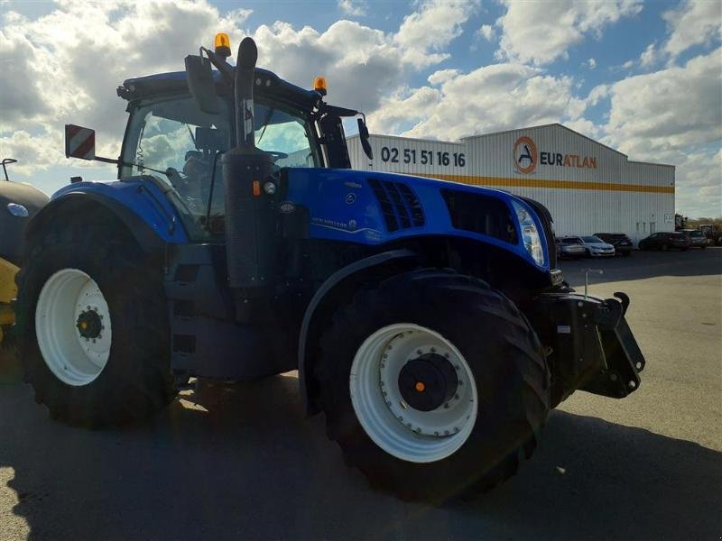 Traktor des Typs New Holland T8-410AC, Gebrauchtmaschine in ANTIGNY (Bild 3)