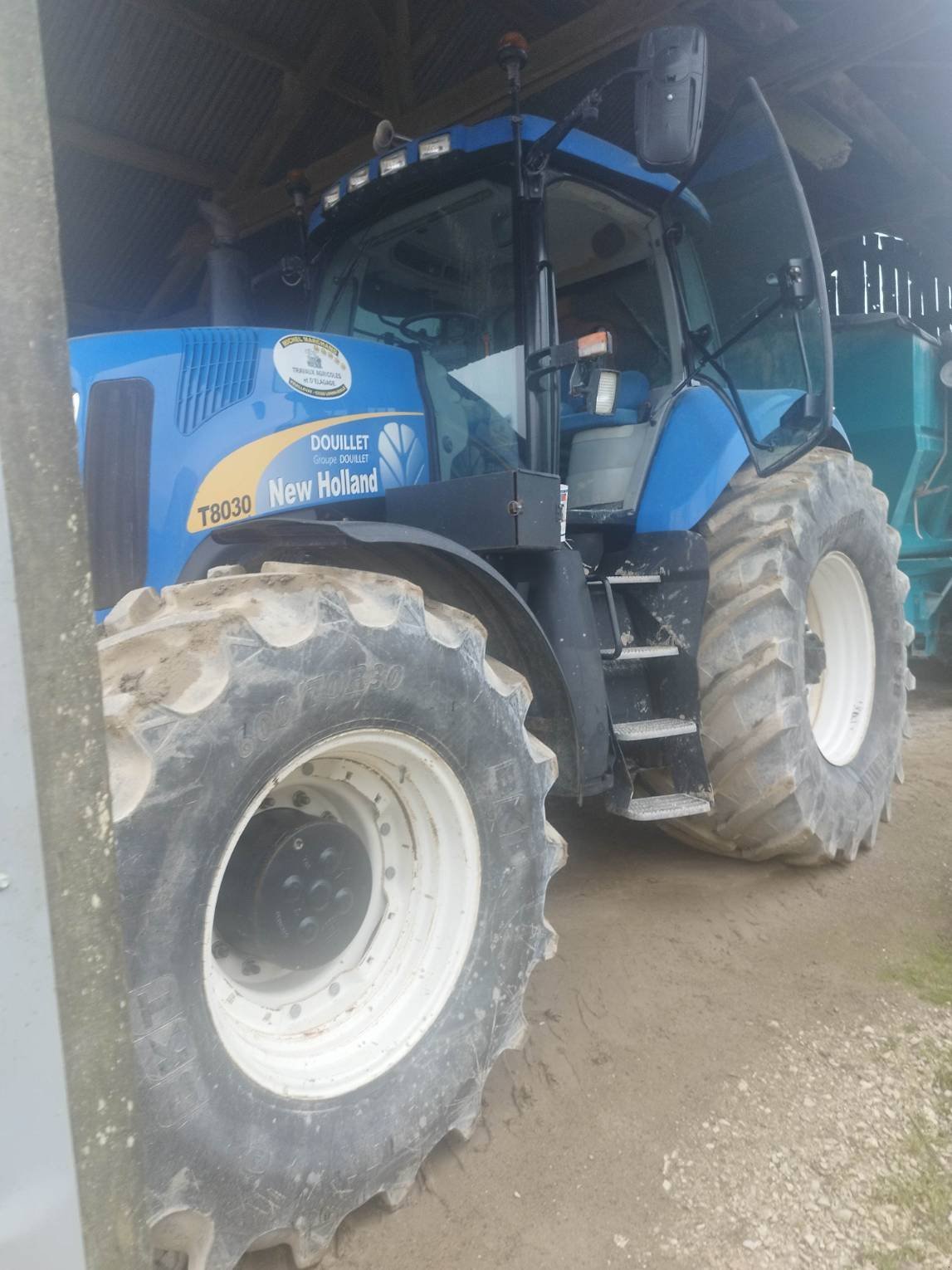 Traktor typu New Holland T8030, Gebrauchtmaschine v Le Horps (Obrázek 2)