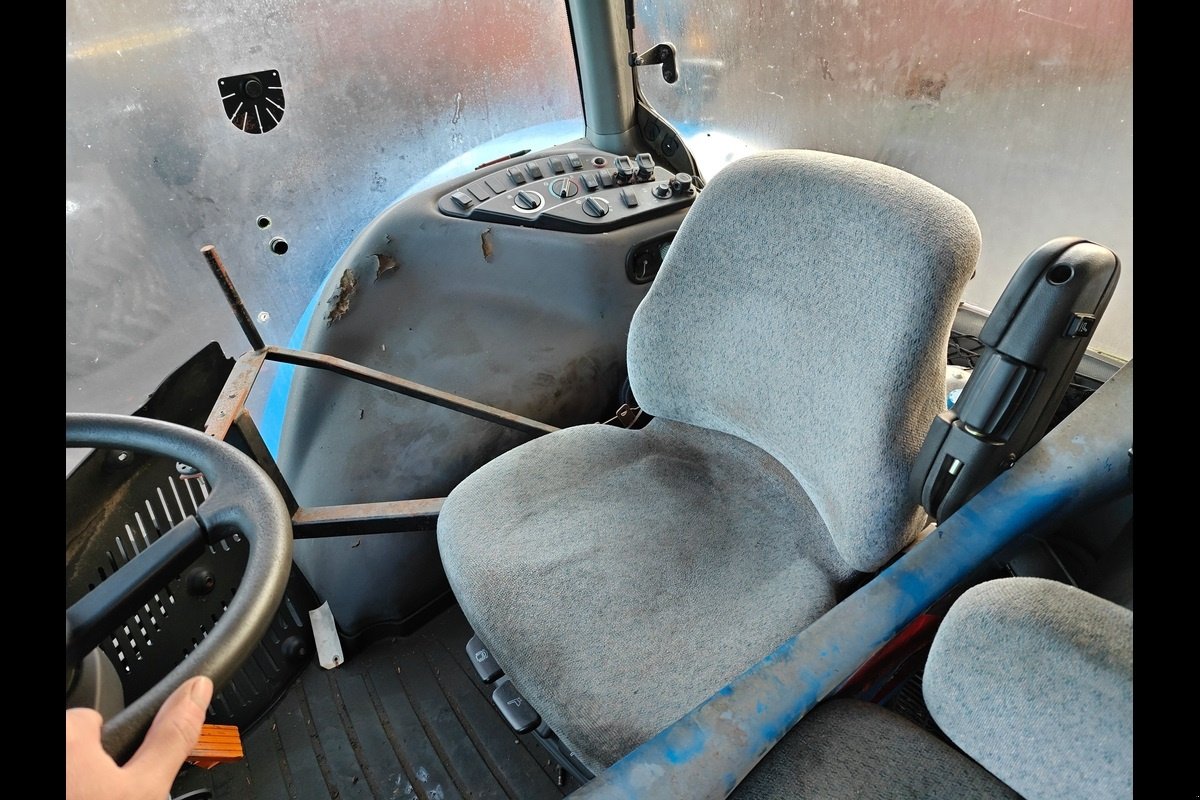 Traktor del tipo New Holland T8040, Gebrauchtmaschine en Viborg (Imagen 11)