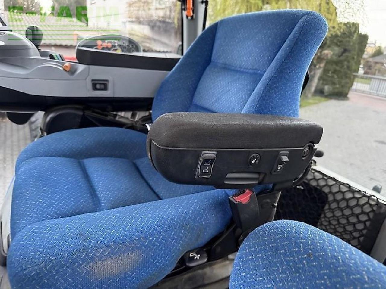 Traktor типа New Holland t8.330 ultra command, Gebrauchtmaschine в DAMAS?AWEK (Фотография 12)