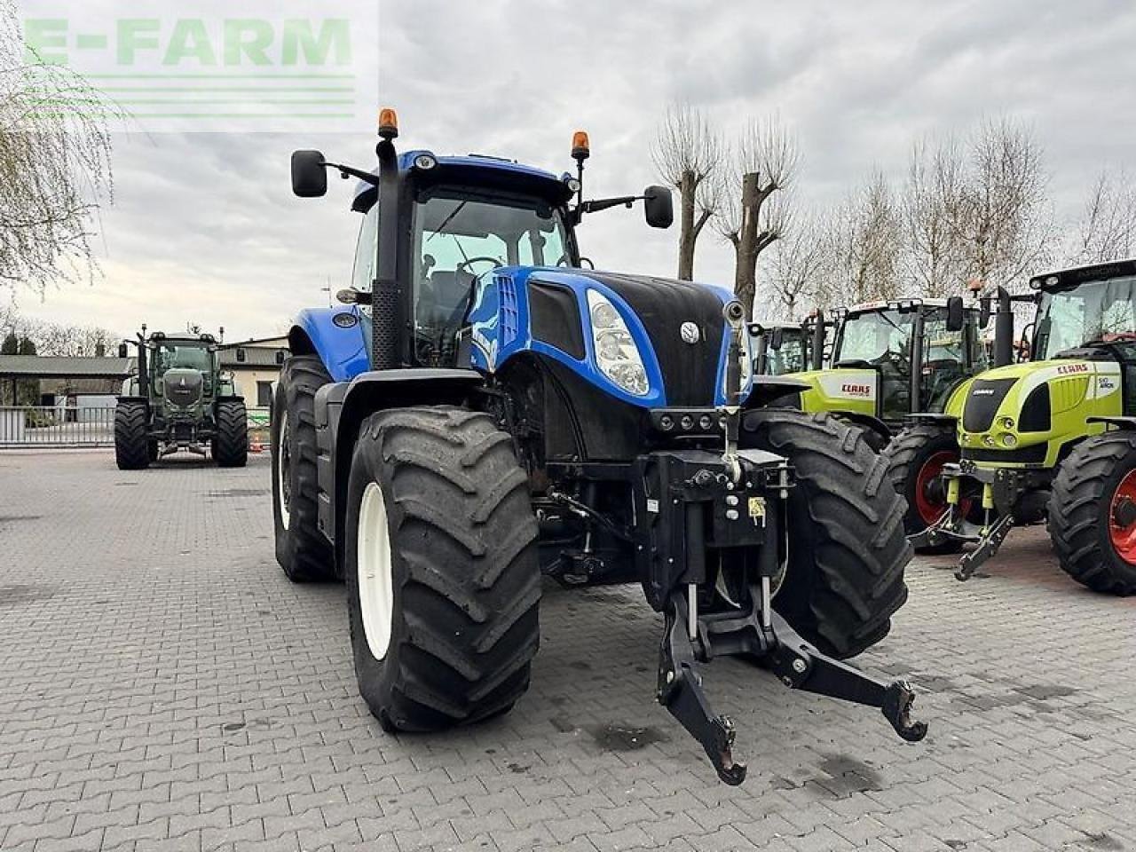 Traktor типа New Holland t8.330 ultra command, Gebrauchtmaschine в DAMAS?AWEK (Фотография 3)