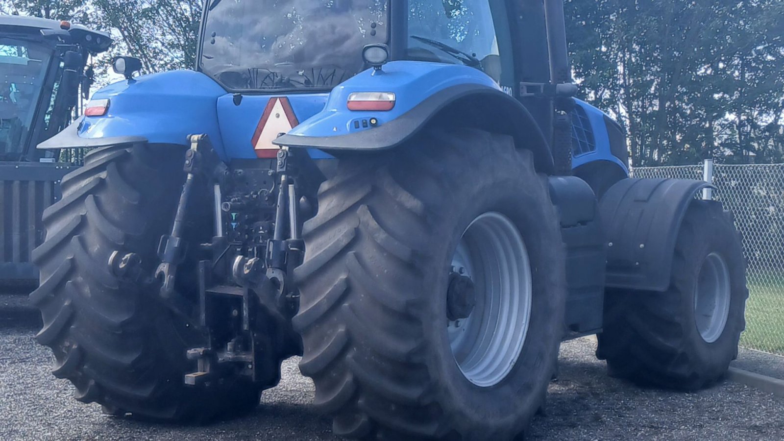 Traktor typu New Holland T8.330, Gebrauchtmaschine v Horsens (Obrázek 4)