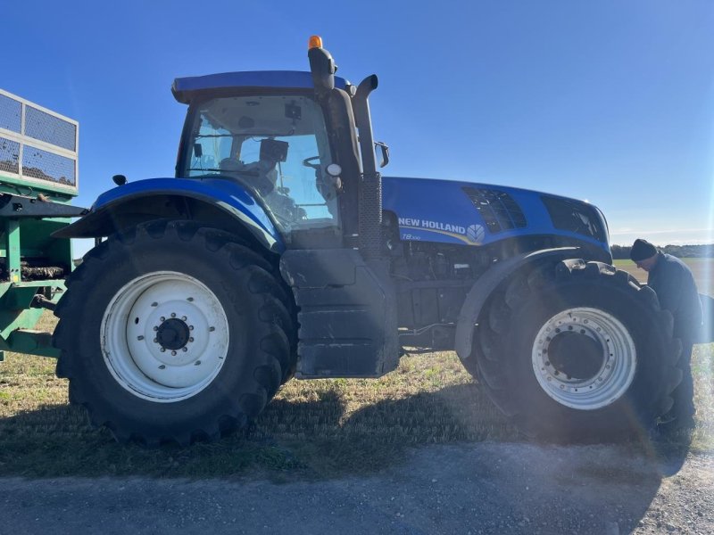 Traktor typu New Holland T8.330, Gebrauchtmaschine v Maribo (Obrázok 1)