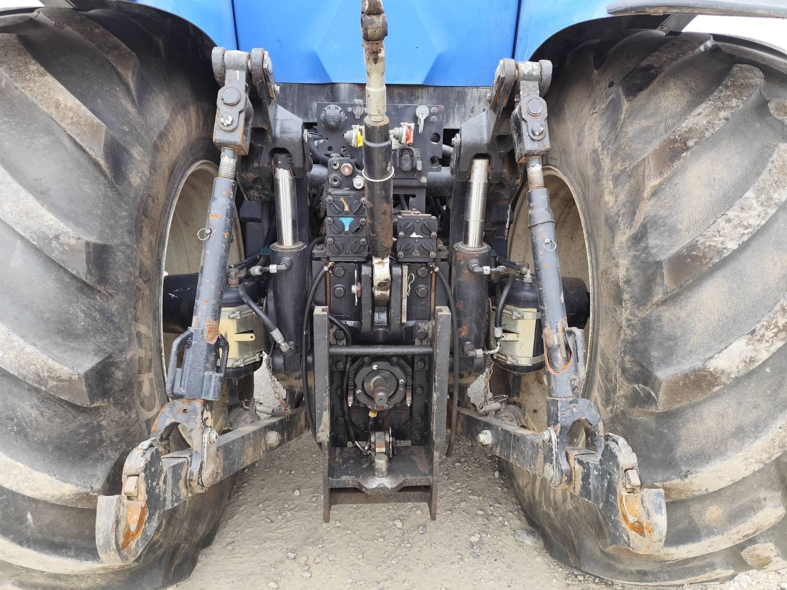 Traktor du type New Holland T8.330AC, Gebrauchtmaschine en Le Horps (Photo 11)