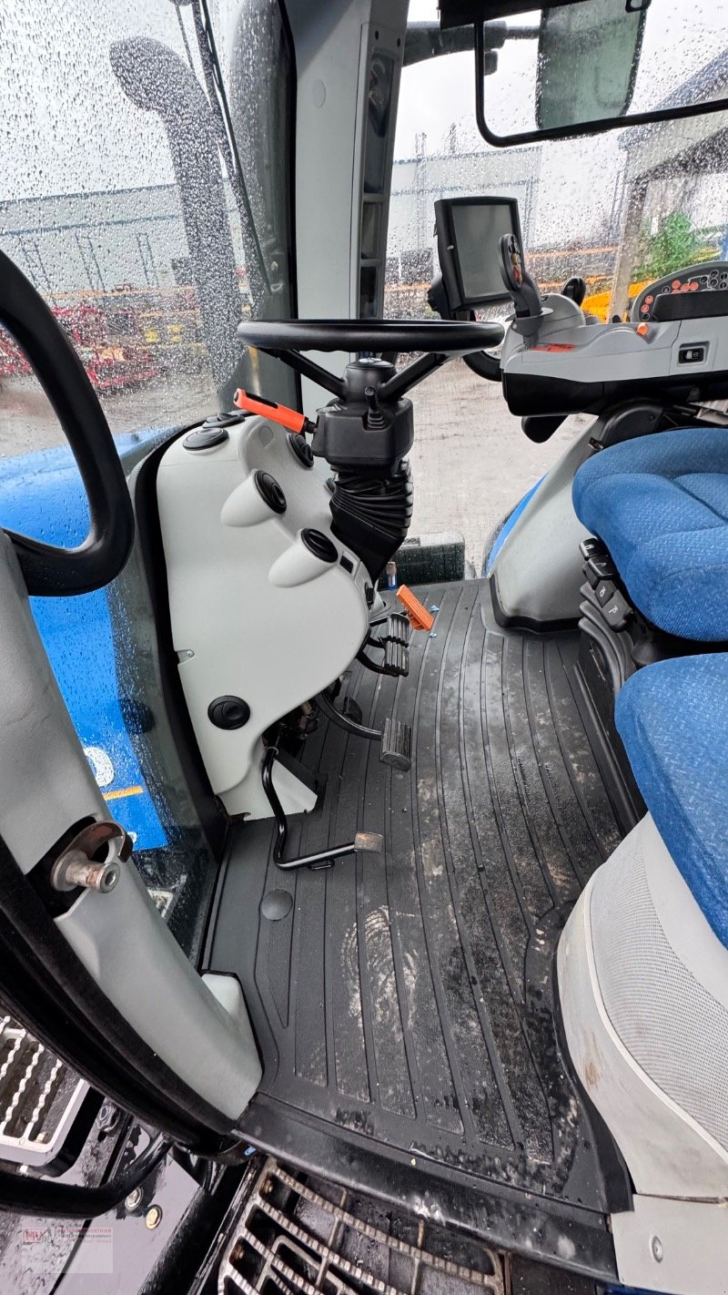 Traktor типа New Holland T8.360 AutoCommand Perfect Condition, Gebrauchtmaschine в Neubrandenburg (Фотография 26)